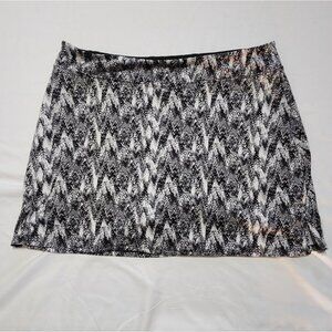 Tranquility Womens Skort Size L Black White Abstract Print Stretch Active Athlei